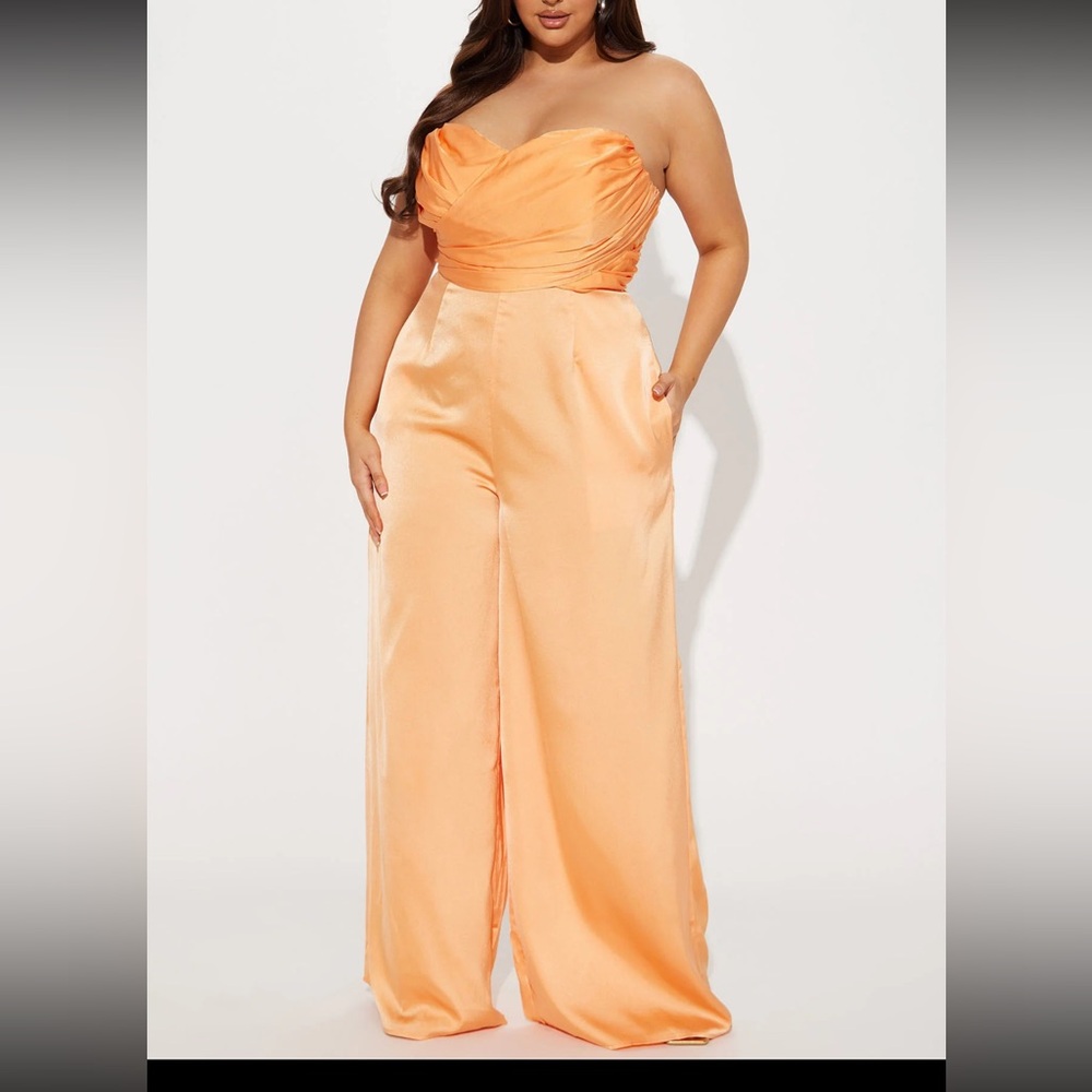 Strapless wide leg jumpsuit